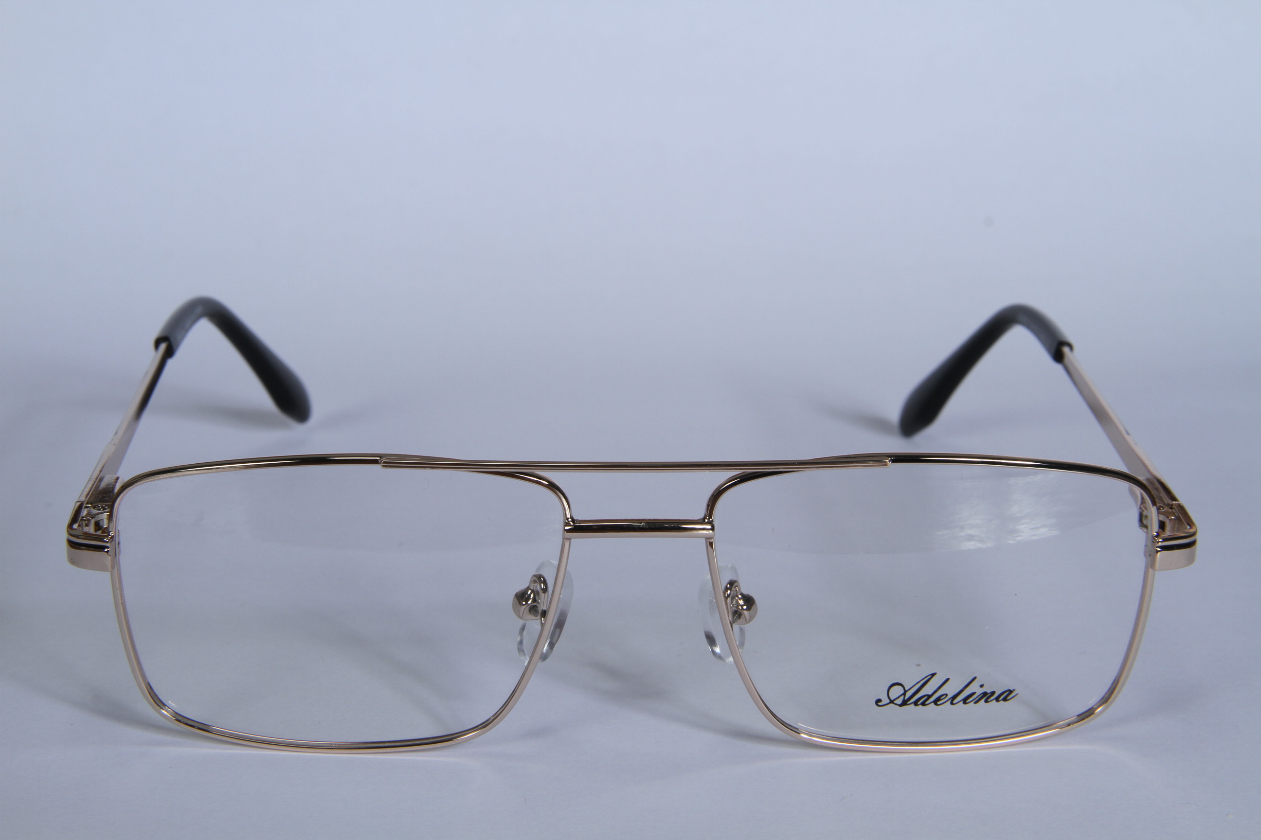 آدلینا مدل LE8822